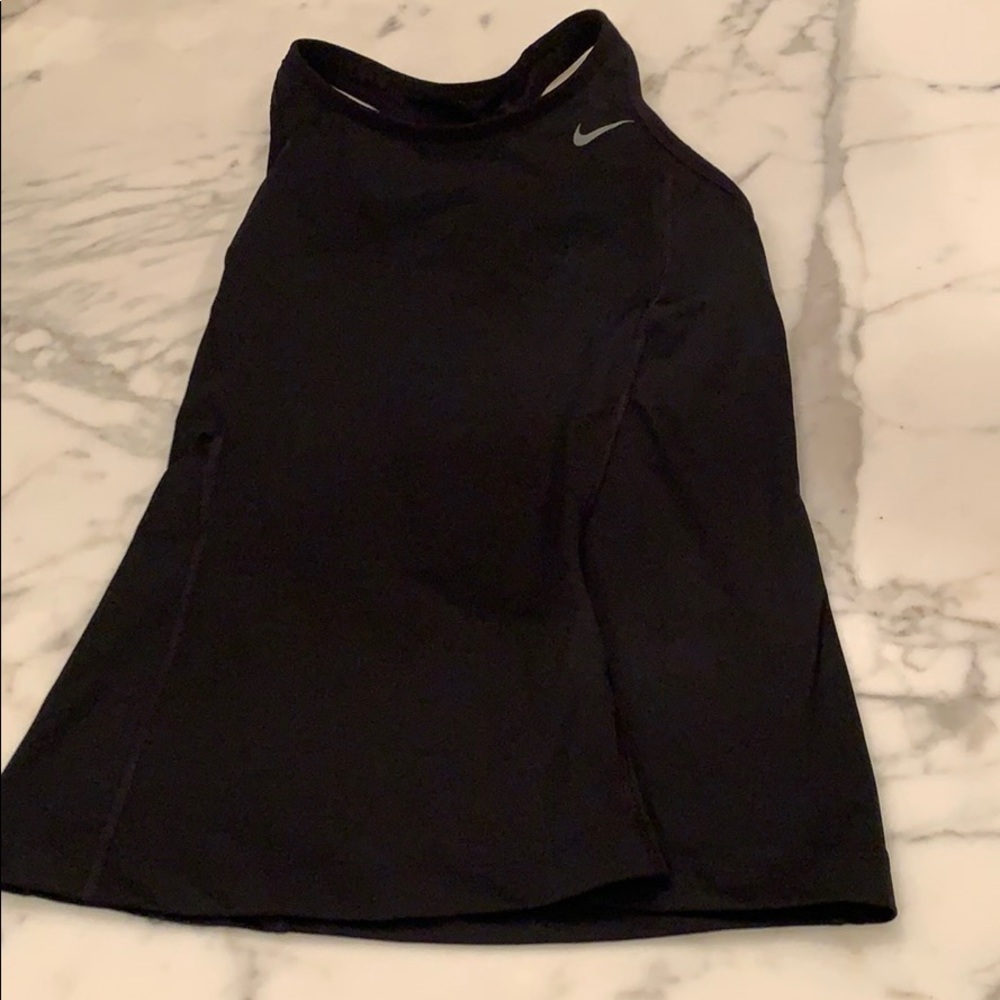 black nike tank top